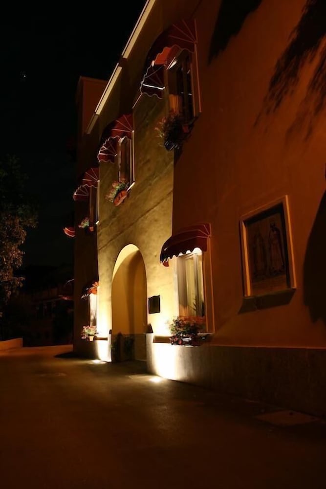 San Leucio Resort