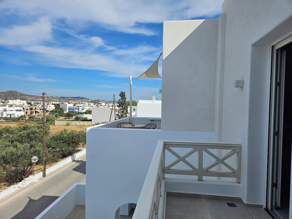 Aristotle Suites