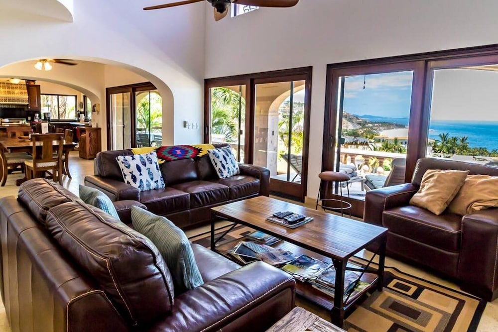 Vista Hermosa Overlooks Sea From Every Room view 5