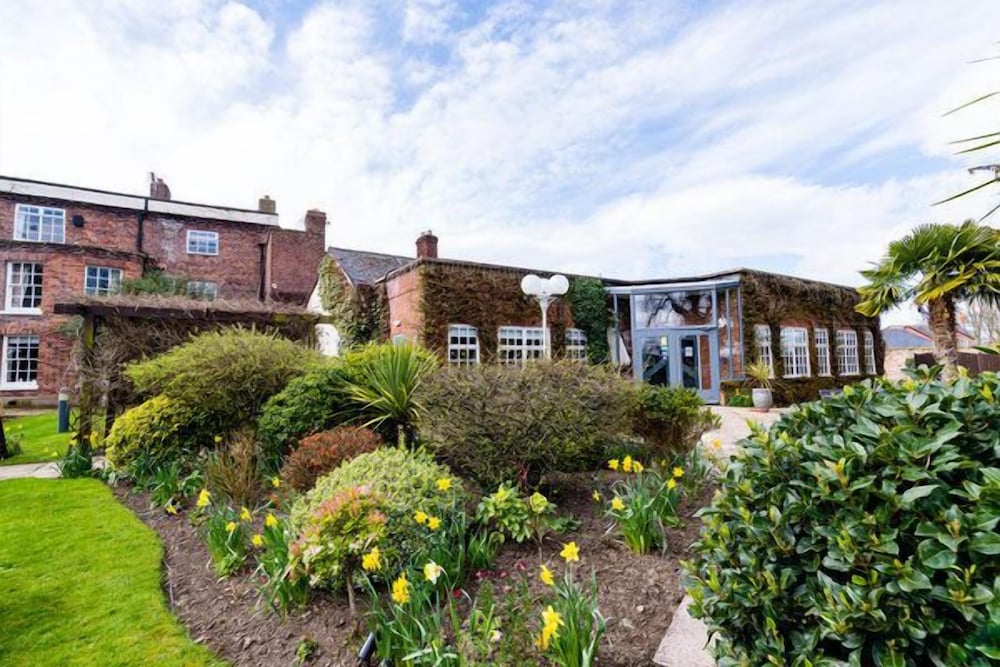 Rossett Hall Hotel
