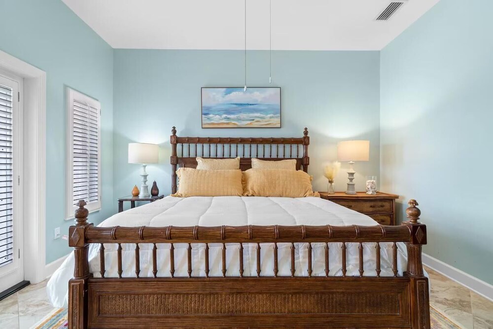 Pavilion Palms 203c