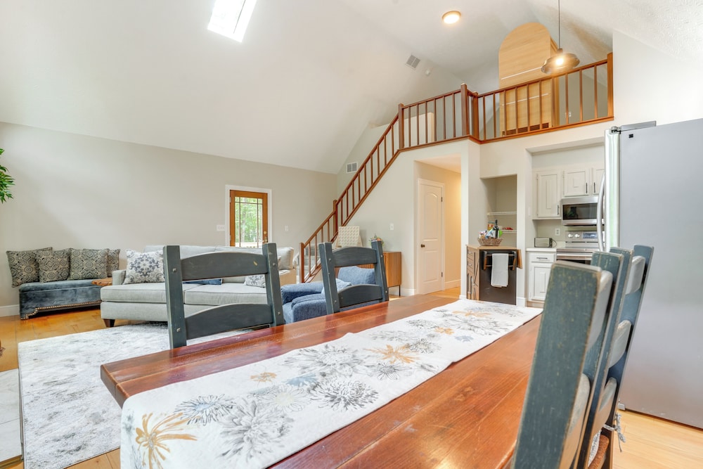 Pet-friendly Lake Monticello Home w/ Perks!