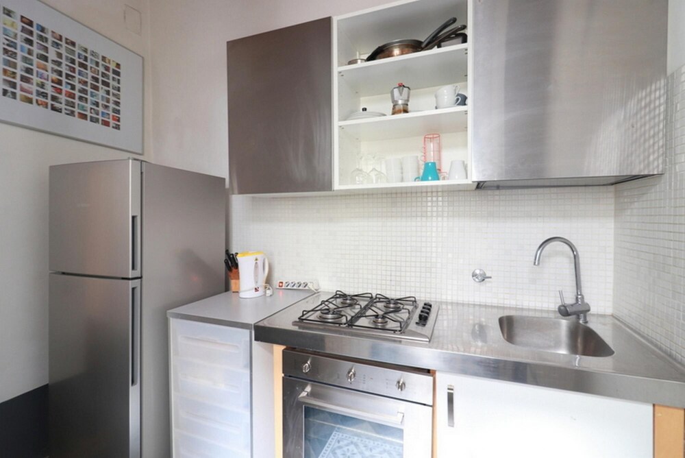 Enchanting 2BR Apt Near Pantheon Vatican