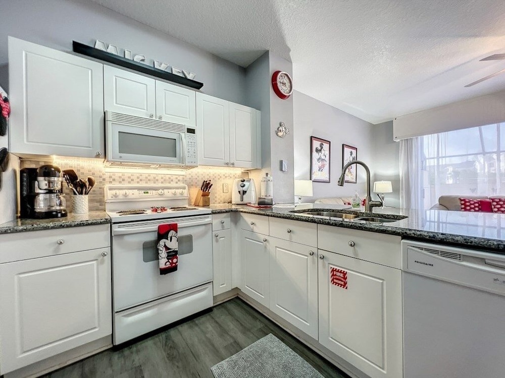 3br Townhome W/pool In Windsor Palms Resort 3 Bedroom Townhouse