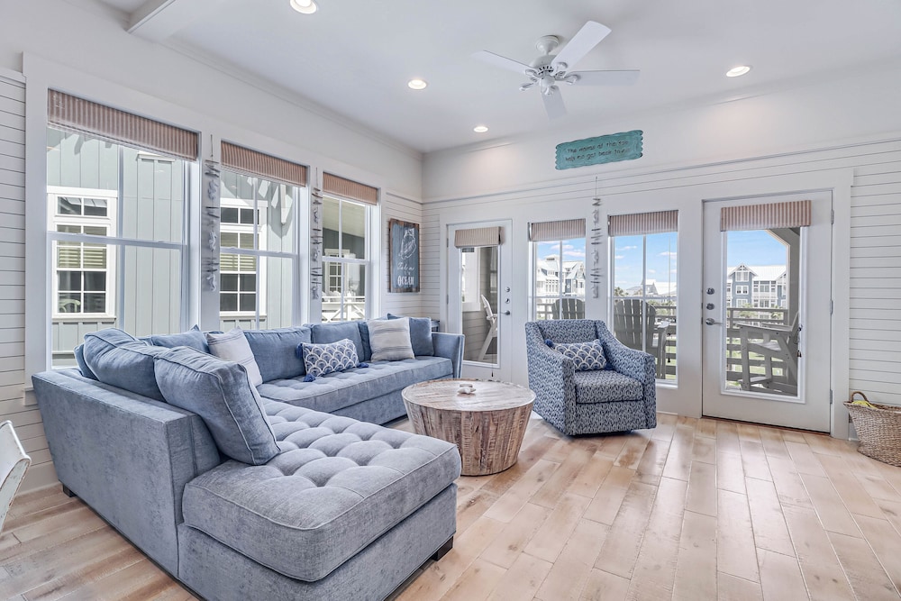 Beach Bungalow TC 2305