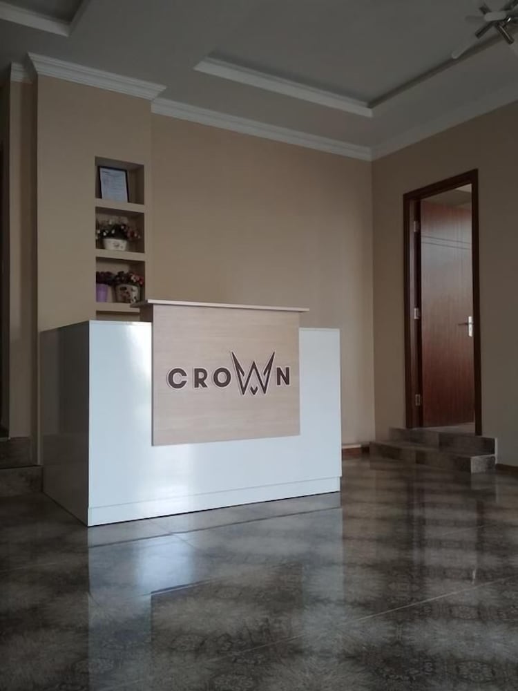 Hotel Crown view 4