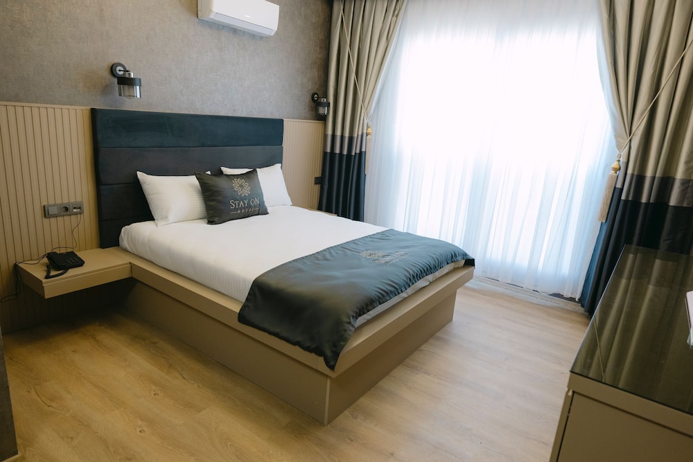 STAY ON HOTEL