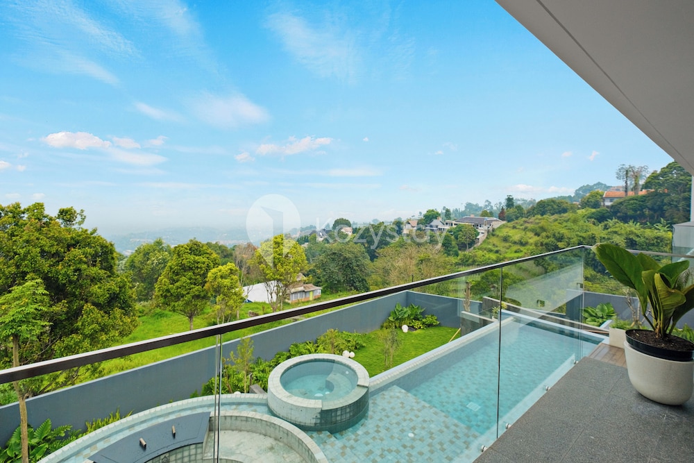 Calma Villa by Kozystay - Bandung