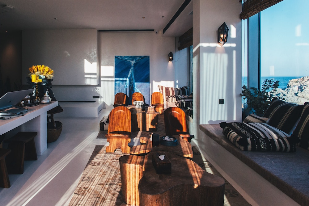 Dalian Sishi Jingyu Beach Resort Hotel