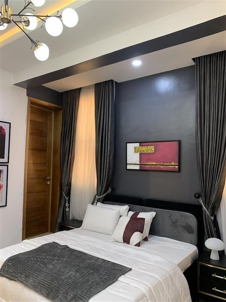 Spacious 2-bedroom apartment