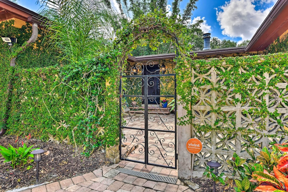 Sarasota Getaway w/ Private Pool & Backyard Oasis!