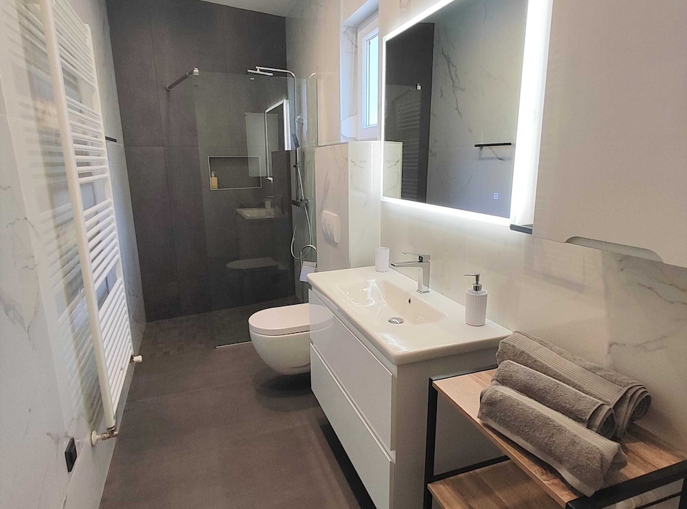 Bright and Spacious Stay With Private Parking in Crikvenica