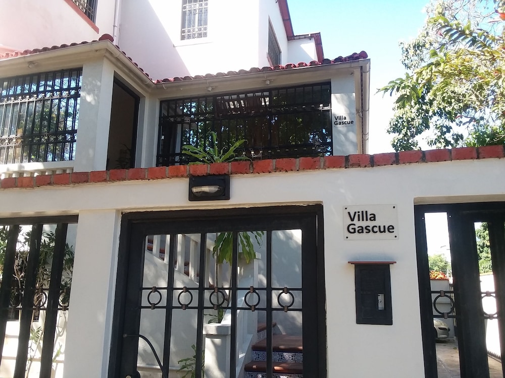 Villa Gascue Guest Apartments