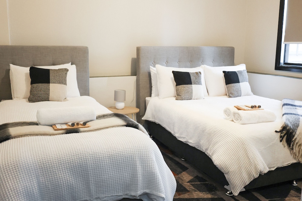 Harp Hotel
