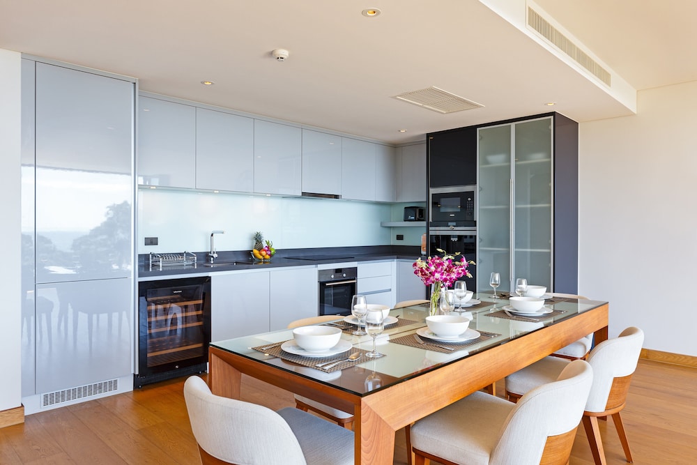 SeaView BluePoint Apartment 819
