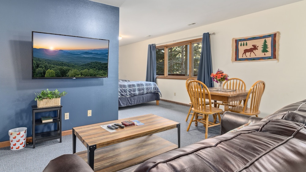 Cascade Mountain Home By Estes Park Homes 6 Bedroom Home