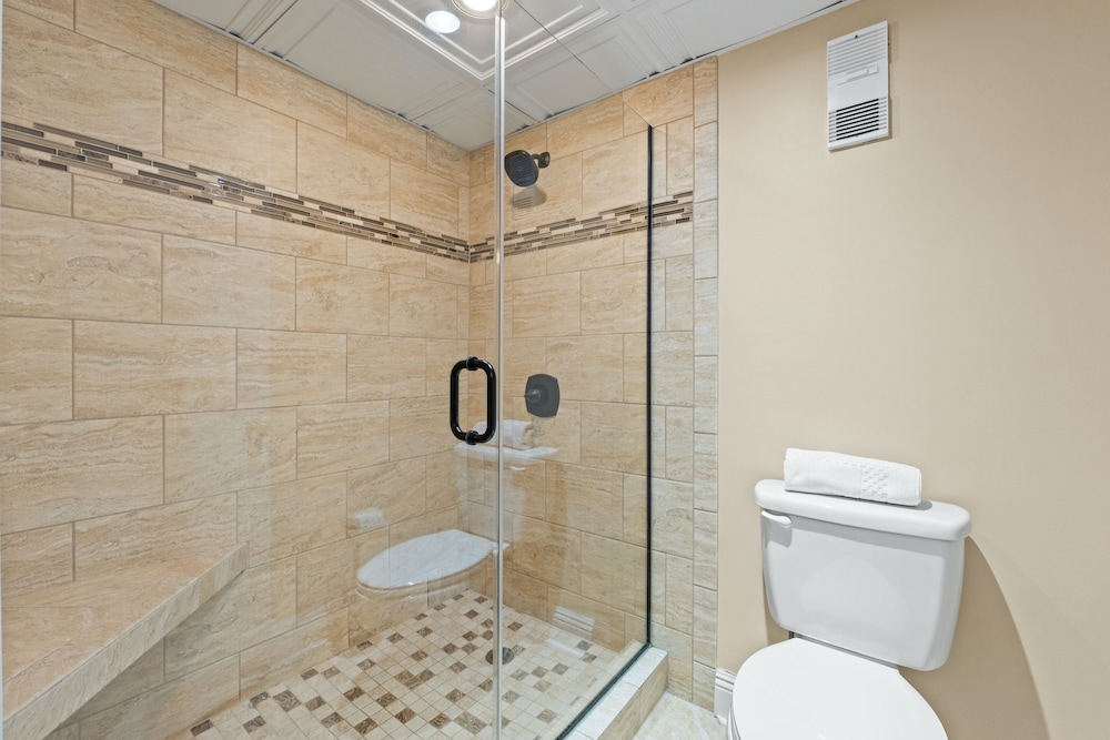 Edgewater Beach & Golf Resort by Panhandle Getaways