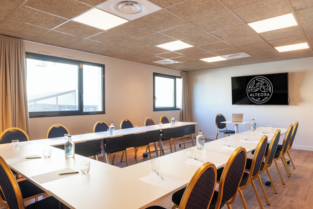 Chasseneuil-du-Poitou Vacations - The Originals City, Hotel Alteora - Property Image 1