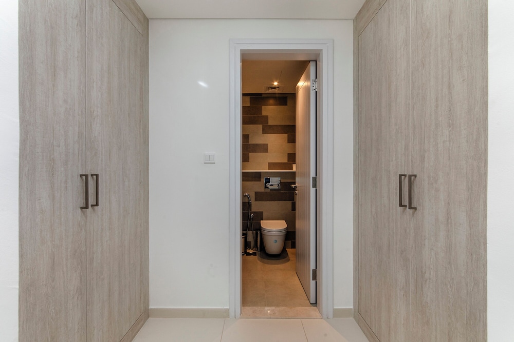 New 1BR with beautiful sea view