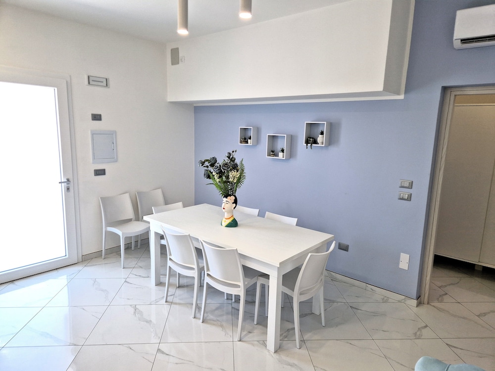 Al 211 Rooms
