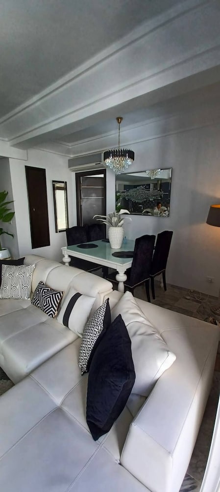 Sea Front Luxury Living Apartment in Sousse
