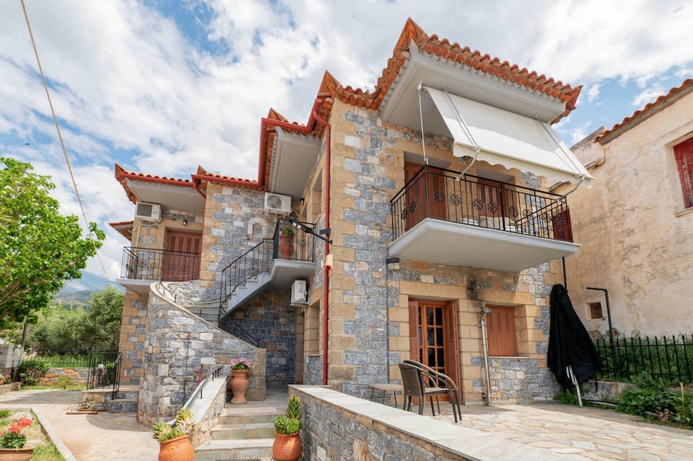 Mani Villa Ilias