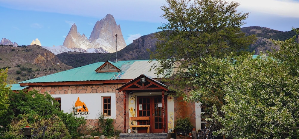 Hostel del Lago