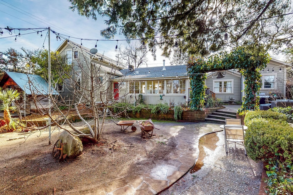 Forbestown Retreat: Easy Access to Clear Lake