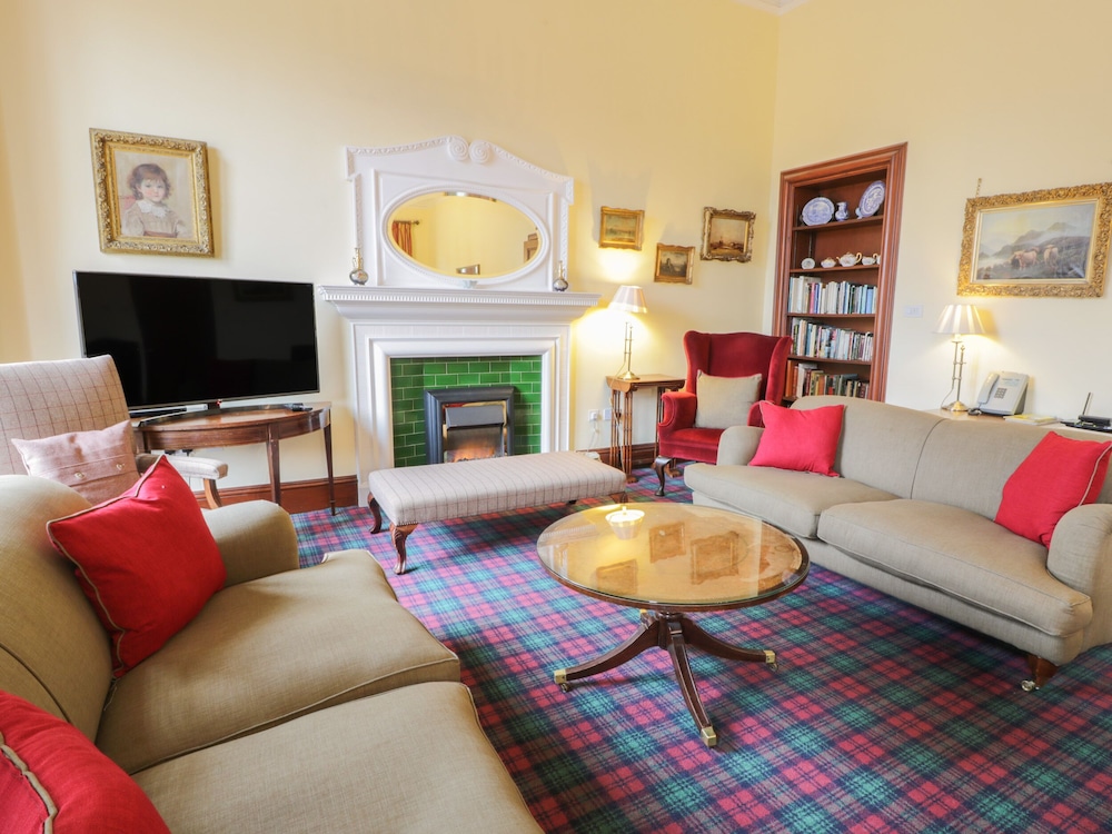 Bynack - Mar Lodge Estate