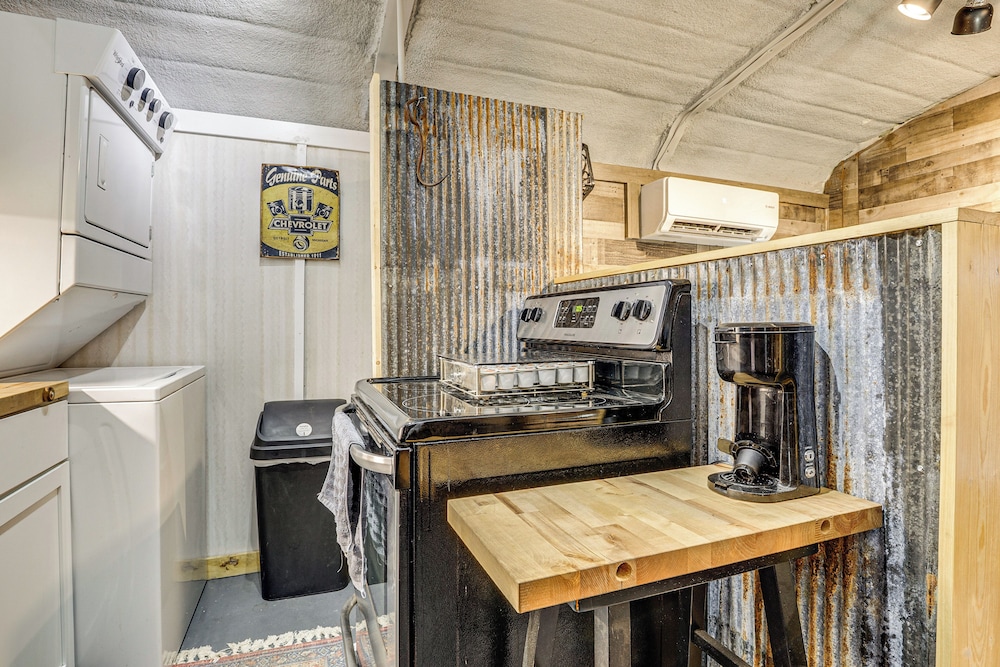 Peaceful Cabin Retreat Near Prairie Band Casino