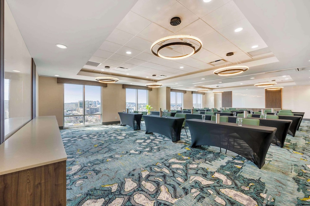 Cambria Hotel Nashville Midtown 49