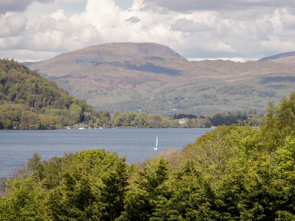 Bowness Central