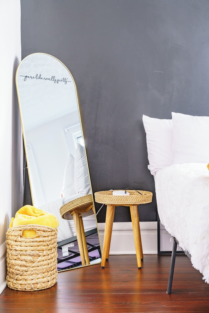 Jungle House Boutique Suites – Short North & Convention Center