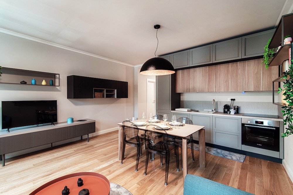 Marinetti Suite 7 photo 3