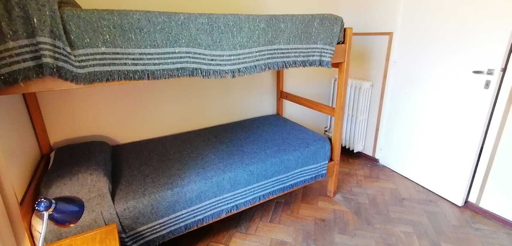 Alamo Hostel & Suites