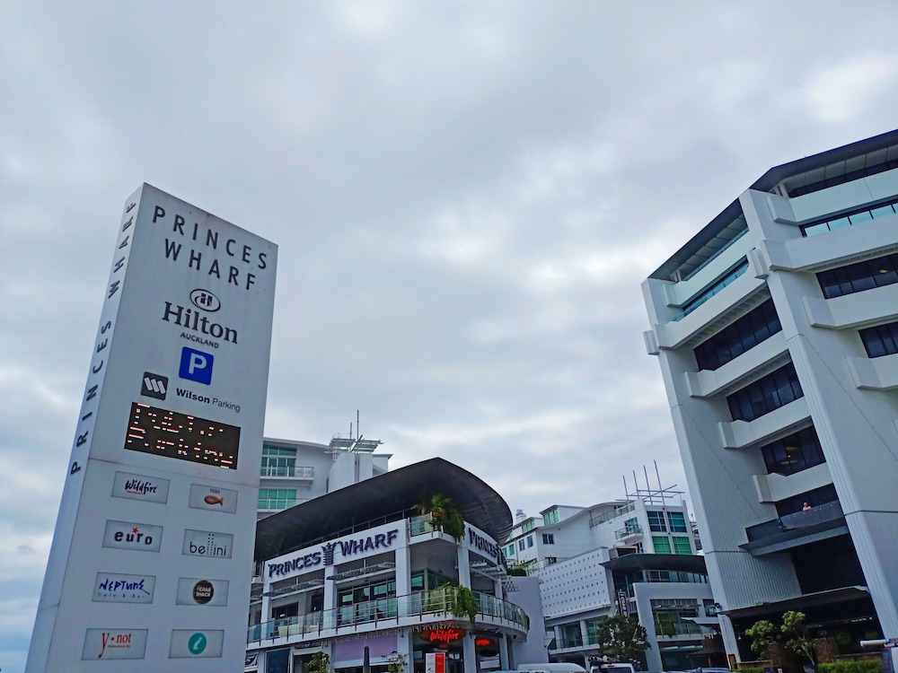 Princes Wharf Grace Apartment