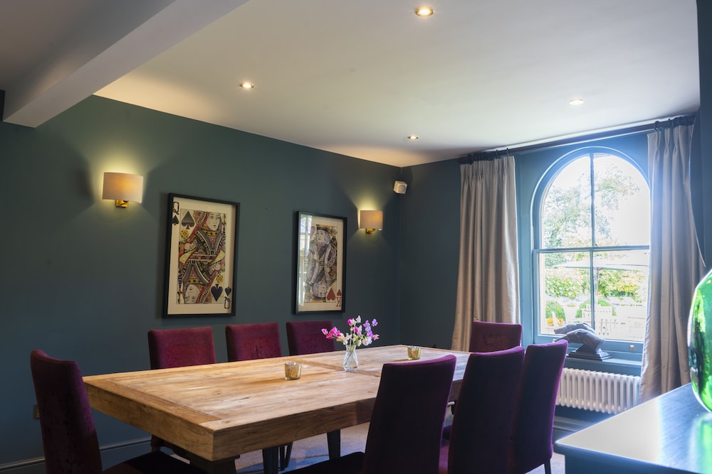 Melksham Vacations - Beechfield House Hotel - Property Image 9
