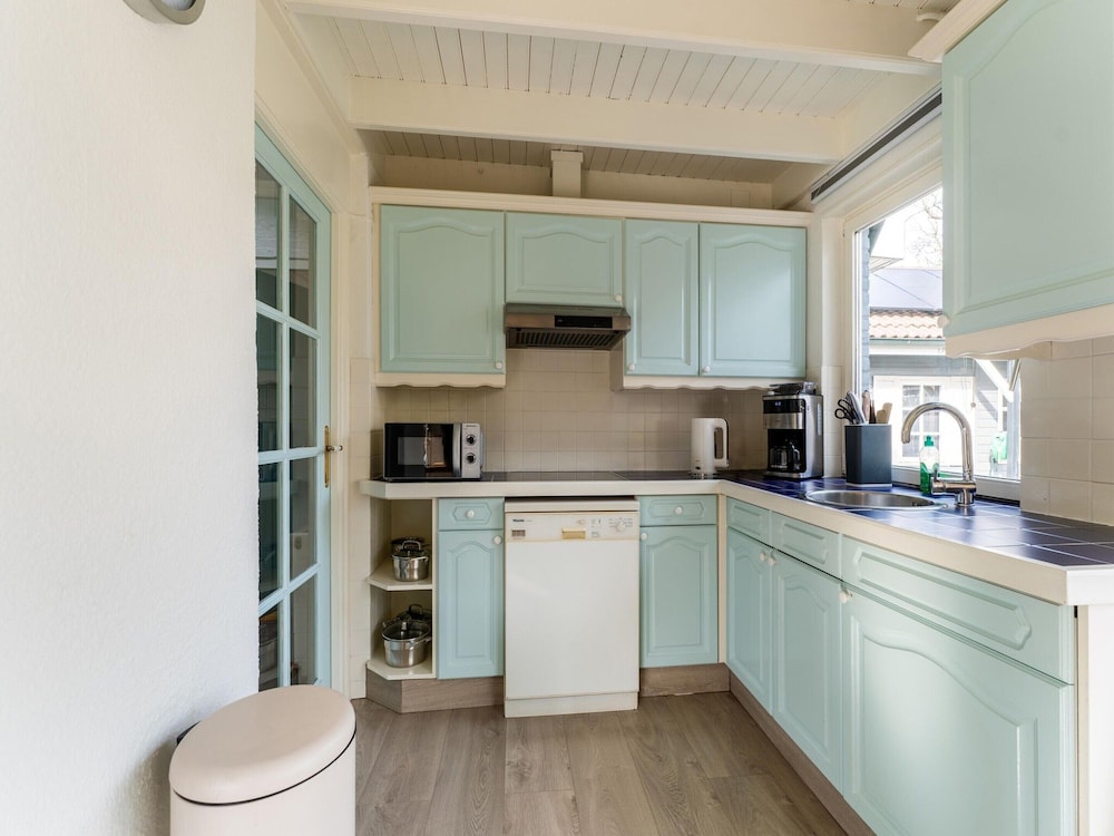 Amazing Holiday Home in Lauwersoog With Sauna