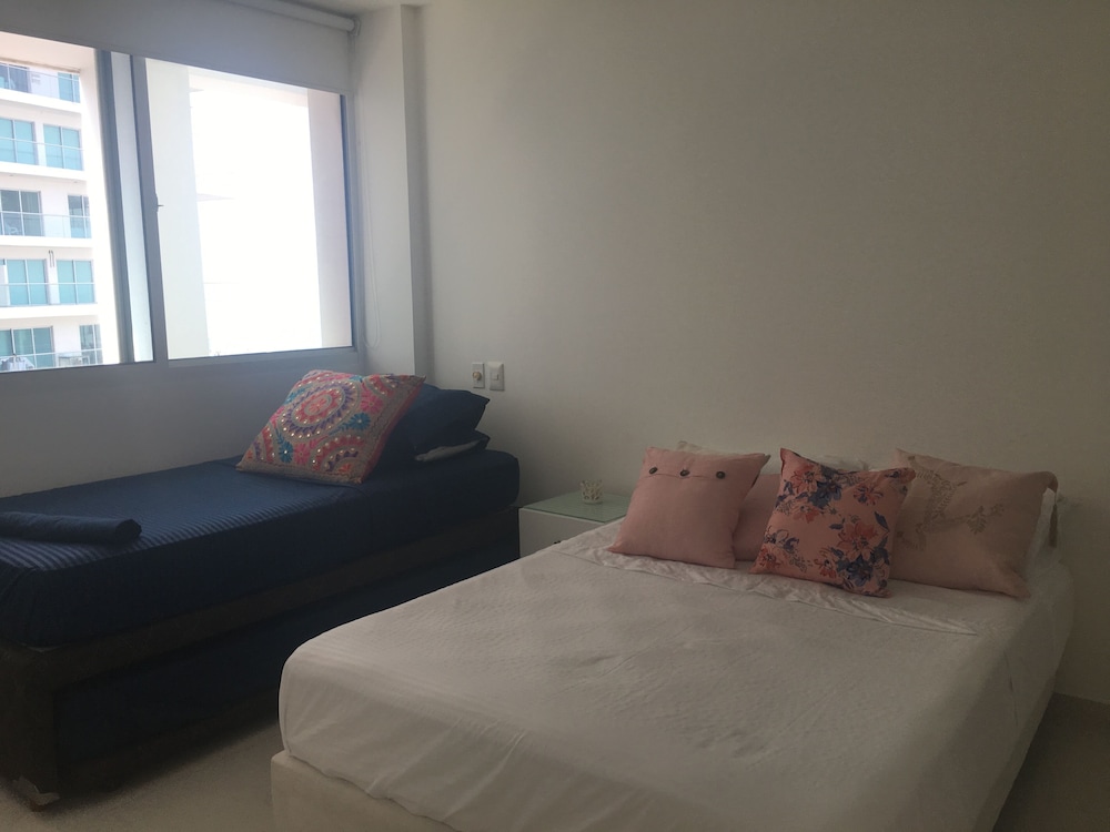 Cartagena Luxury Beachfront Apartments view 5