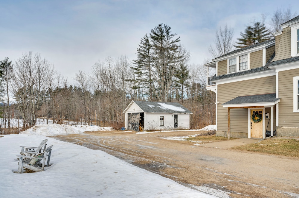 1 Mi to Cranmore Mountain: Charming Conway Apt!
