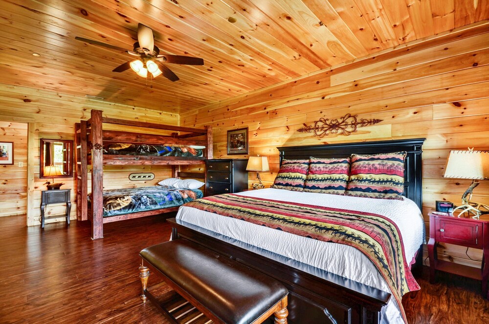 Luxury 14BR Haven: Views Games Hot Tubs More, Foto 25