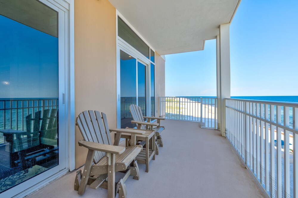 Vista Del Mar 406
