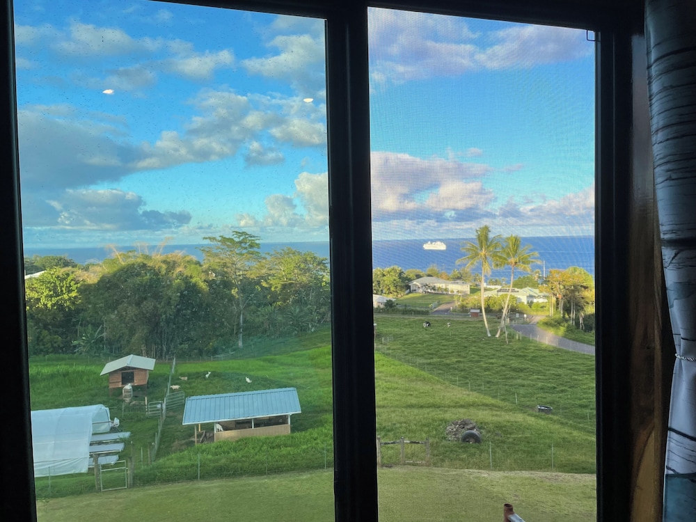Hawaii Magic Skies Farmstay view 2