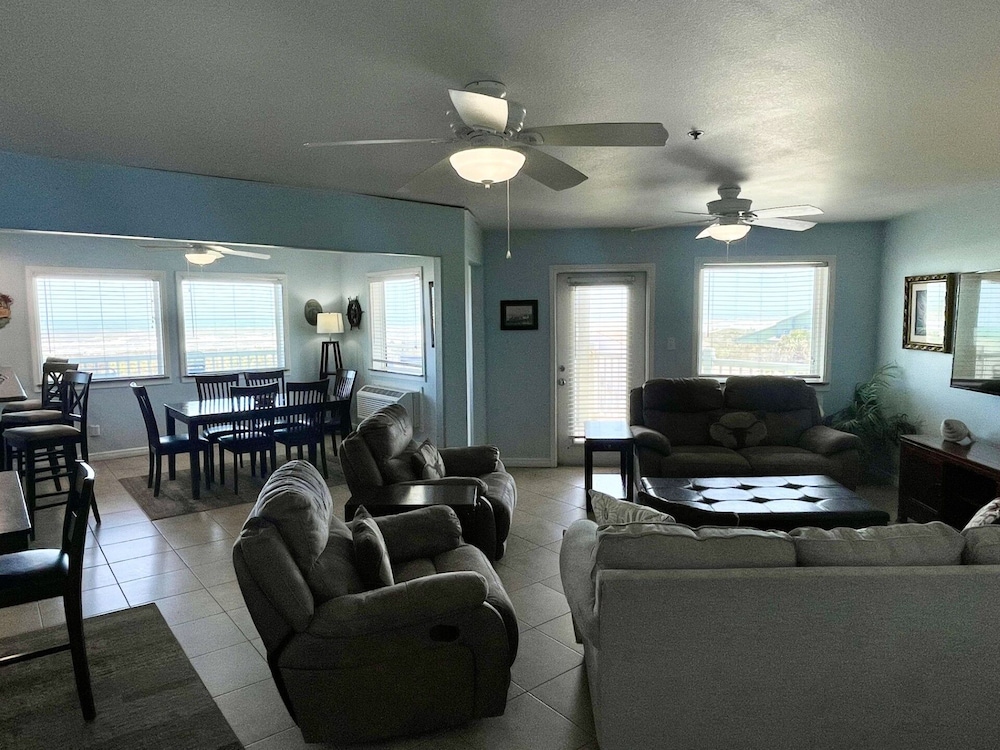 Beachgate Condo Suites And Hotel 531 1 Bedroom Condo
