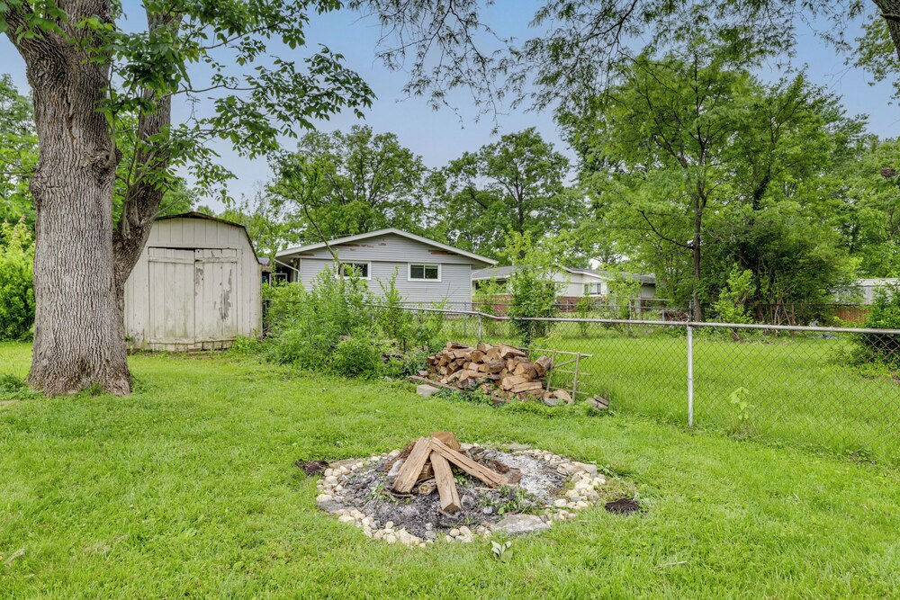 10 Mi to Dtwn Cincinnati: Home w/ Patio & Yard!