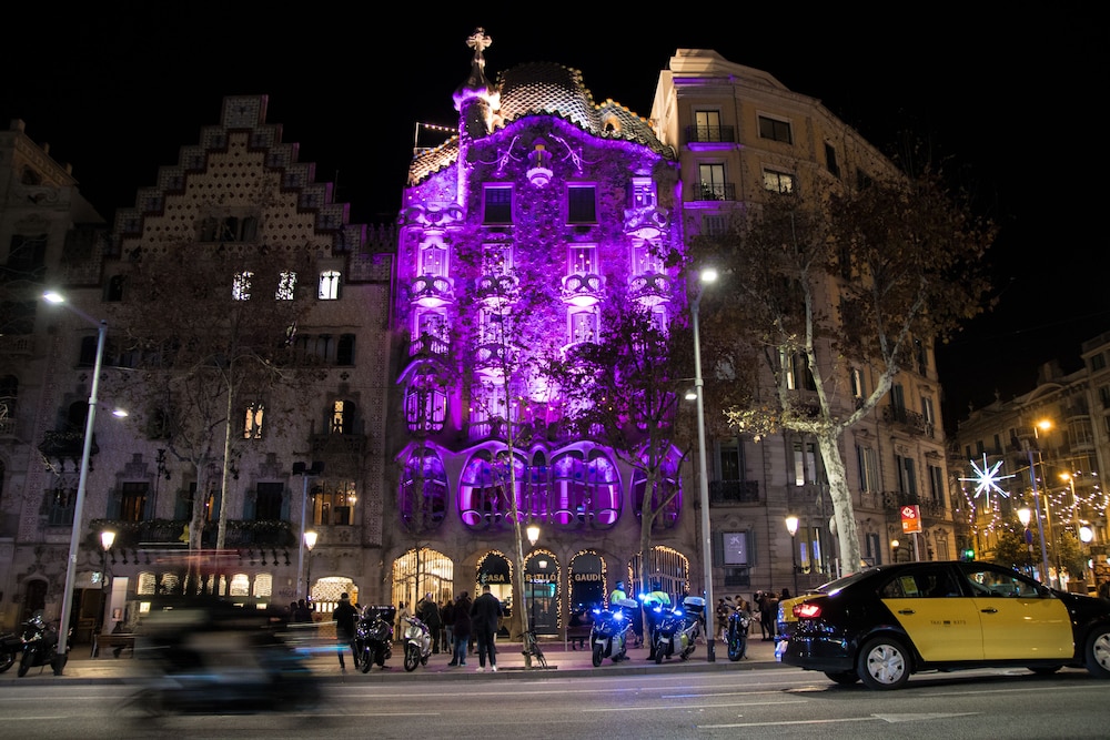 Sant Jordi Hostels Sagrada Familia
