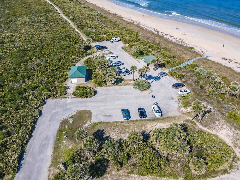 Beach Home w Heated Pool Free Golf Cart