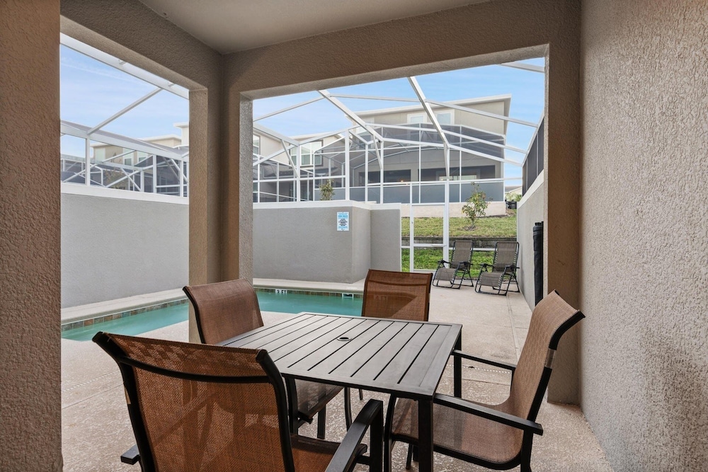 Championsgate Resort 4 Bedroom Private Pool Townhome 4 Townhouse