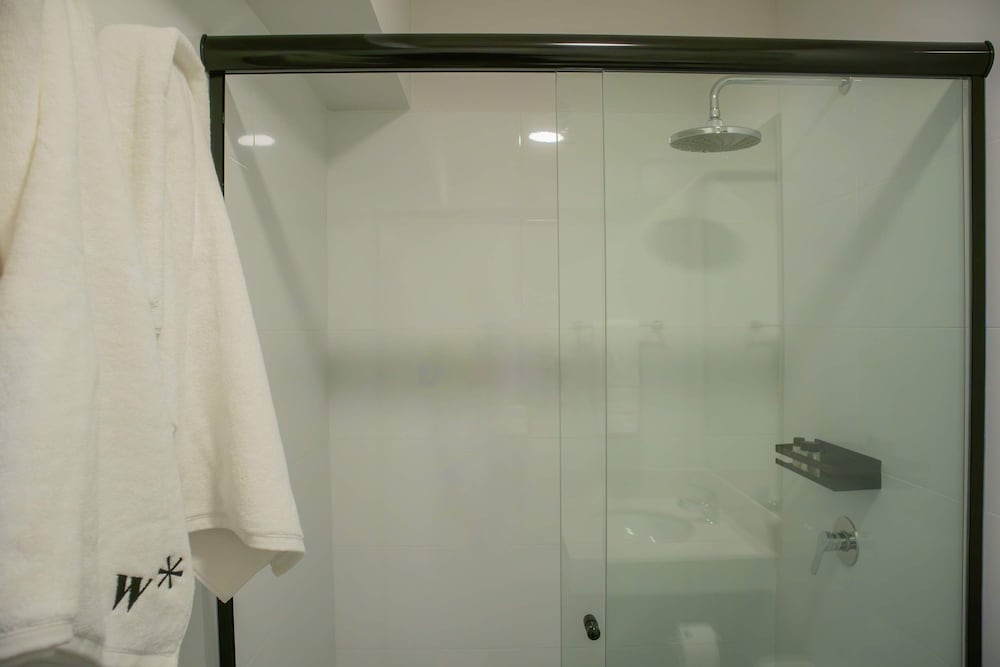 w Elegant 2BR w Distinctive Deco in Miraflores