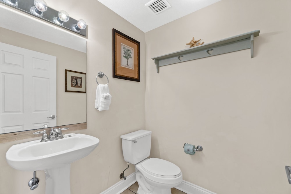 Calypso Beach Resort by Panhandle Getaways